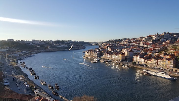 Vista do lado de Gaia para o Porto - Portugal © Viaje Comigo