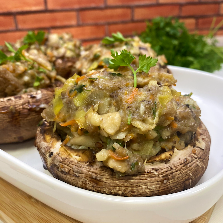 Cogumelos Rechados com Pão de Rio Maior 