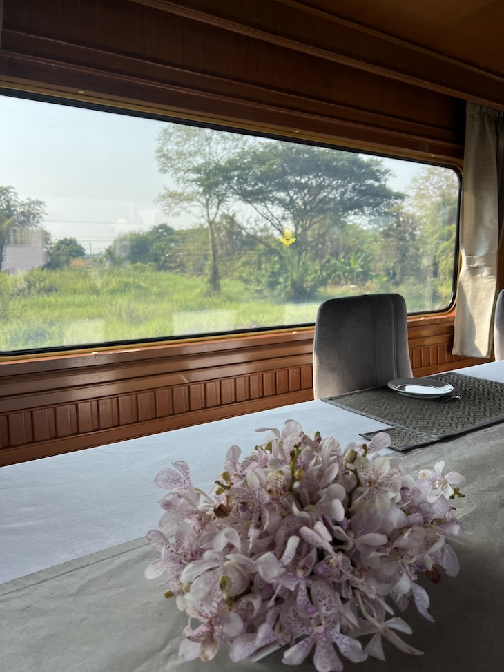 Carruagem Observatório - The Blue Jasmine - Tailandia © Viaje Comigo